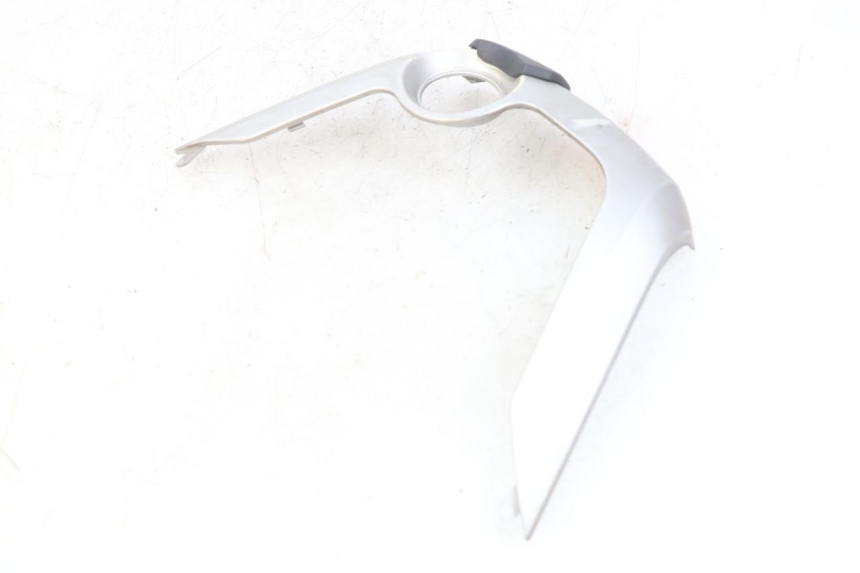 photo de IGNITION SWITCH COVER MBK SKYCRUISER 125 (2010 - 2013) - Zoom on usage condition