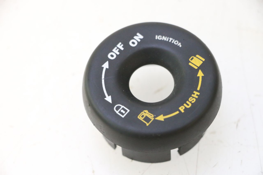 photo de IGNITION SWITCH COVER CAN-AM SPYDER RS 1000 (2008 - 2012) - Main view