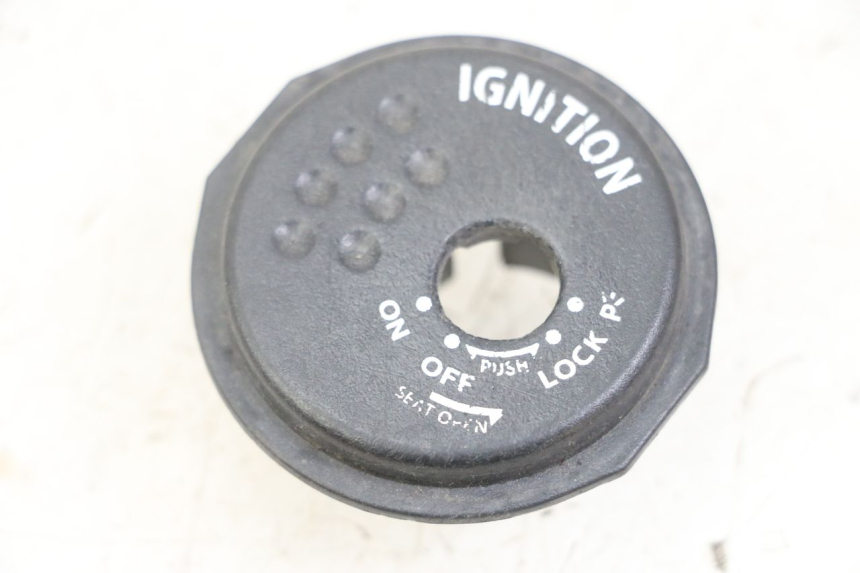 photo de IGNITION SWITCH COVER SUZUKI BURGMAN 125 (2018 - 2021) - Main view