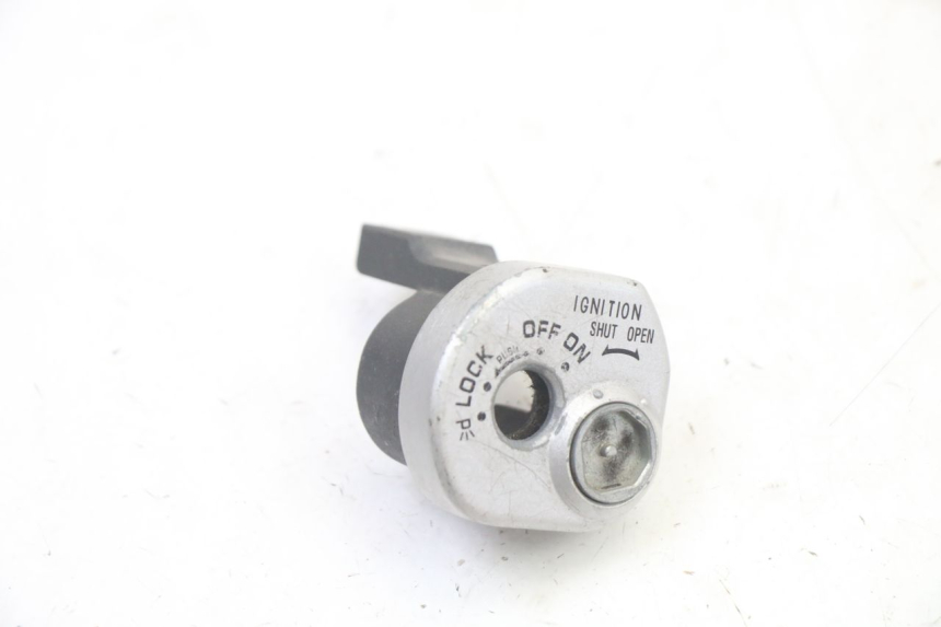 photo de IGNITION SWITCH COVER SUZUKI UH BURGMAN 125 (2002 - 2006) - Main view