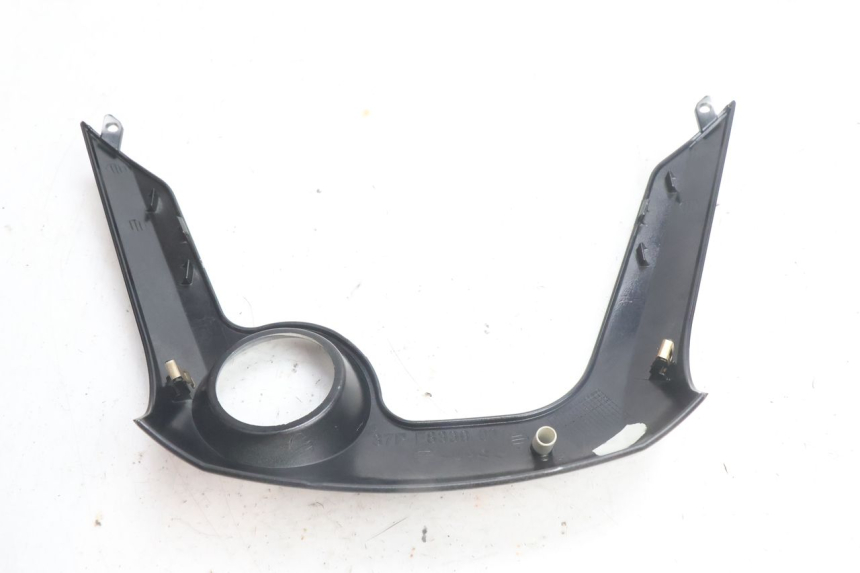 photo de IGNITION SWITCH COVER YAMAHA X-MAX XMAX 125 (2010 - 2013) - Product overview