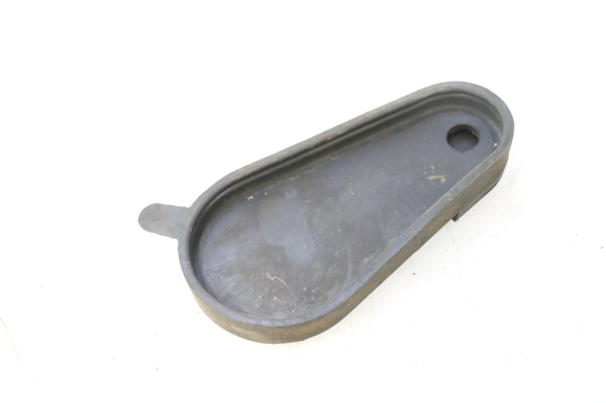 photo de HEADLIGHT DUST COVER PIAGGIO MP3 500 (2011 - 2015) - Zoom on usage condition