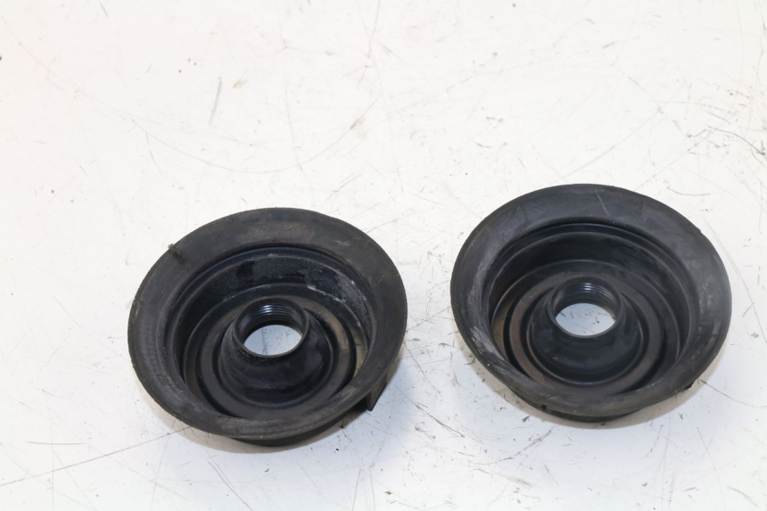 photo de HEADLIGHT DUST COVER YAMAHA X-MAX XMAX 250 (2006 - 2009) - Component detail