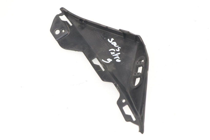 photo de MIRROR COVER YAMAHA YP T-MAX TMAX 530 (2017 - 2020) - Zoom on usage condition