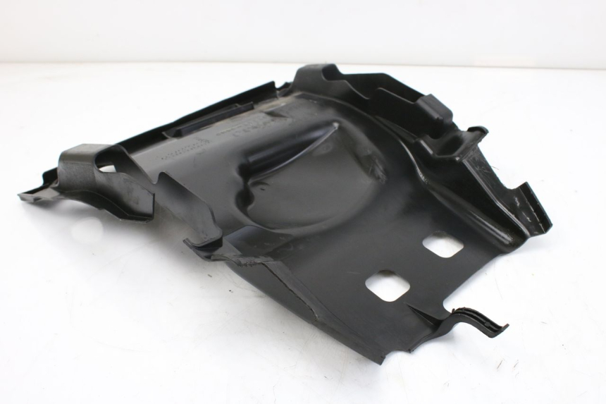 photo de UNDERSEAT COVER SUZUKI AN BURGMAN 400 (2006 - 2010) - Alternative perspective
