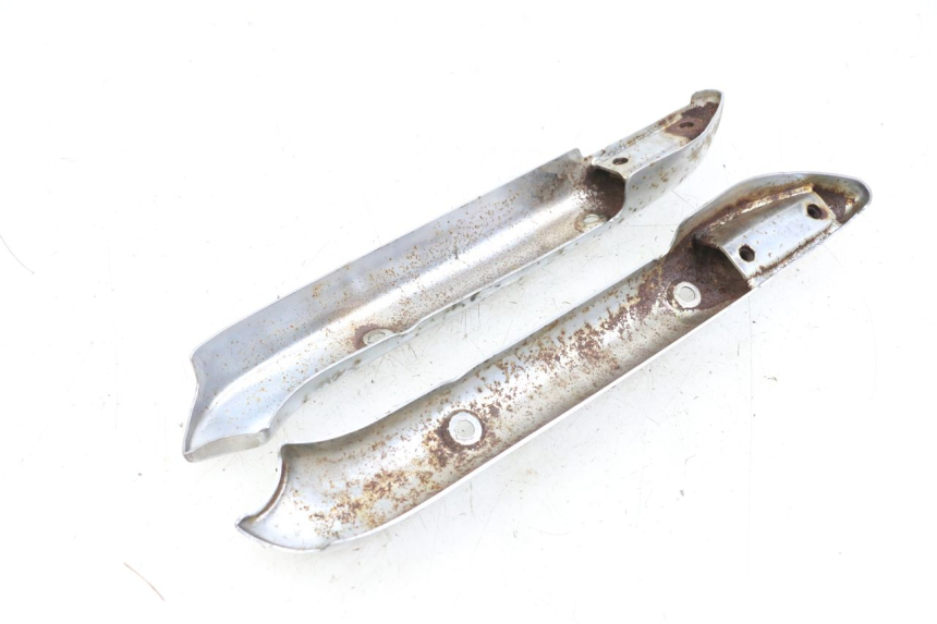 photo de UNDERSEAT PANEL HYOSUNG GV AQUILA 125 (2000 - 2009) - Zoom on usage condition