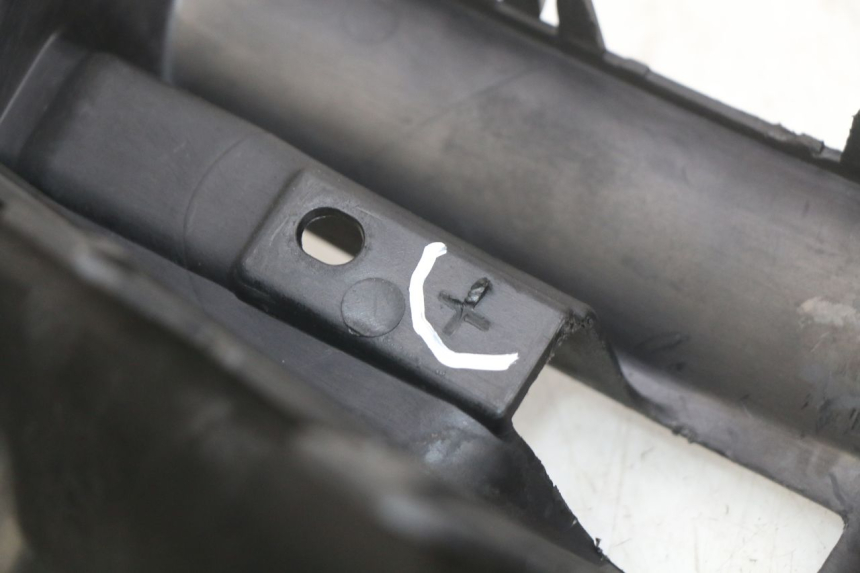 photo de UNDERSEAT COVER PEUGEOT CITYSTAR 125 (2011 - 2017) - Alternative perspective