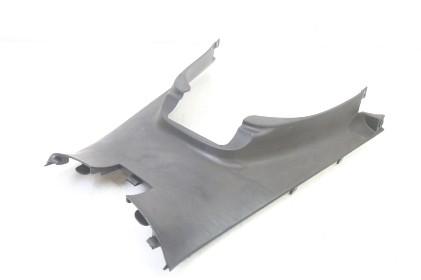 photo de UNDERSEAT COVER KYMCO DINK STREET 125 (2009 - 2014) - Technical close-up