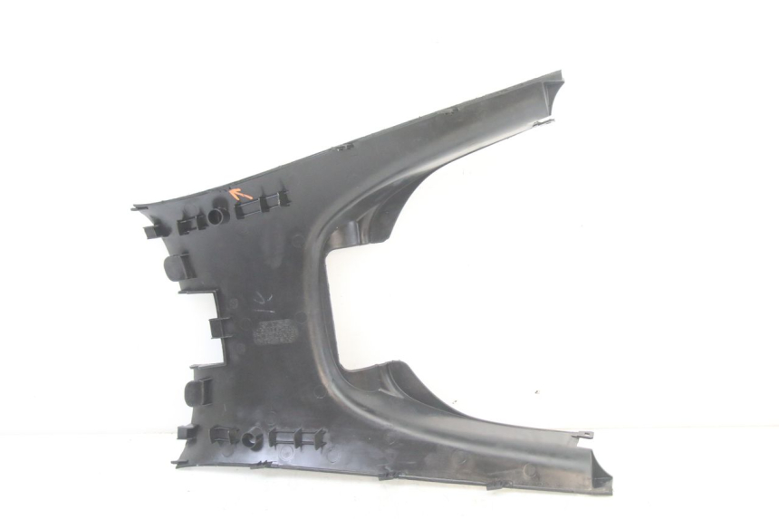 photo de UNDERSEAT COVER KYMCO DINK STREET 125 (2009 - 2014) - Fixing points details