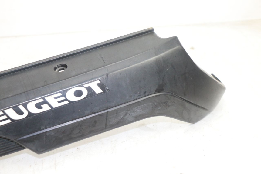 photo de RIGHT UNDERSEAT PANEL PEUGEOT 103 SPX CLIP 50 (1989 - 1992) - Zoom on usage condition