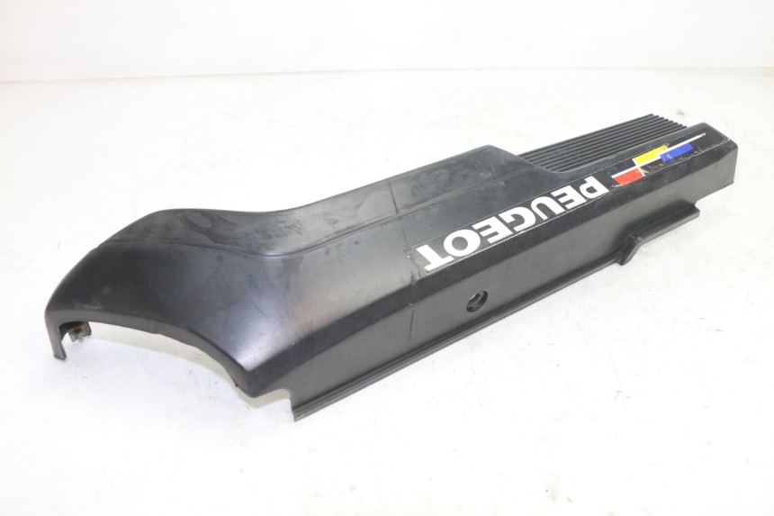photo de RIGHT UNDERSEAT PANEL PEUGEOT 103 SPX CLIP 50 (1989 - 1992) - Technical close-up