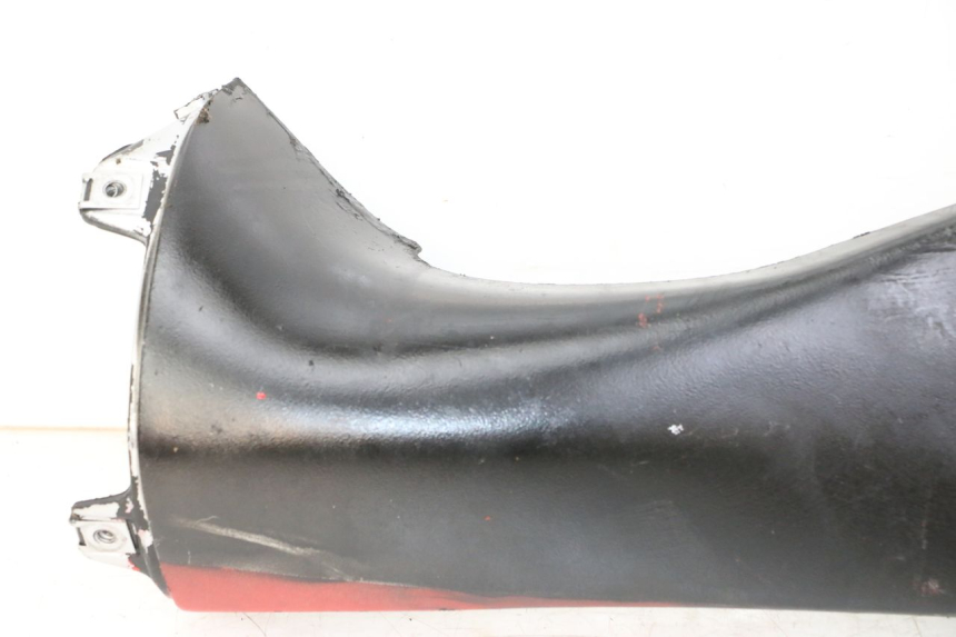 photo de RIGHT UNDERSEAT PANEL APRILIA RS 50 (1999 - 2005) - Surface and material condition