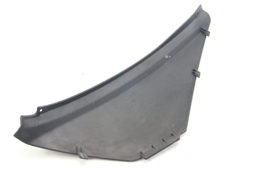 photo de RIGHT SIDE UNDER SEAT COVER APRILIA ATLANTIC 500 (2002 - 2003) - Component detail