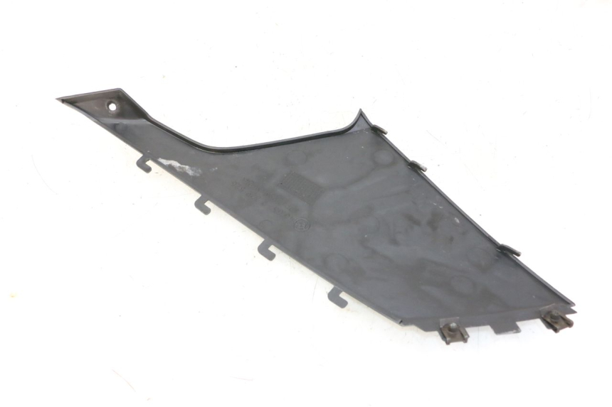 photo de RIGHT SIDE SEAT COVER BMW C1 125 (2000 - 2003) - Zoom on usage condition