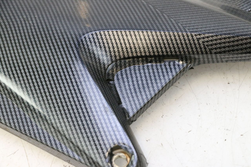 photo de RIGHT UNDERSEAT PANEL HONDA CB F HORNET 600 (2005 - 2006) - Markings and original references