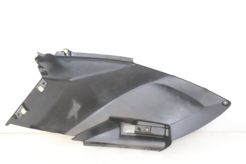 photo de RIGHT SIDE SEAT COVER PEUGEOT CITYSTAR AIR 125 (2014 - 2017) - Technical close-up