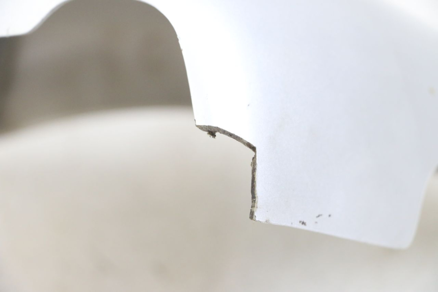 photo de RIGHT UNDERSEAT PANEL APRILIA CLASSIC 125 (1995 - 2001) - Zoom on usage condition