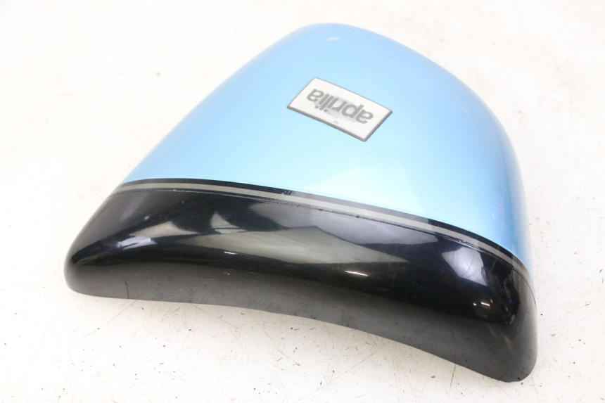 photo de RIGHT UNDERSEAT PANEL APRILIA CLASSIC 125 (1995 - 2001) - Alternative perspective