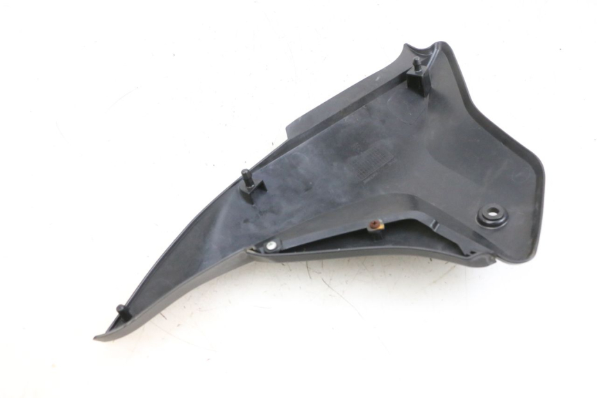 photo de RIGHT UNDERSEAT PANEL KSR CODE 125 (2018 - 2020) - Fixing points details