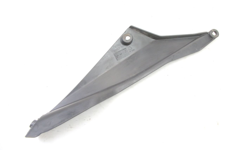 photo de RIGHT UNDERSEAT PANEL DERBI SENDA SM DRD X-TREME 50 (2011 - 2017) - Alternative perspective