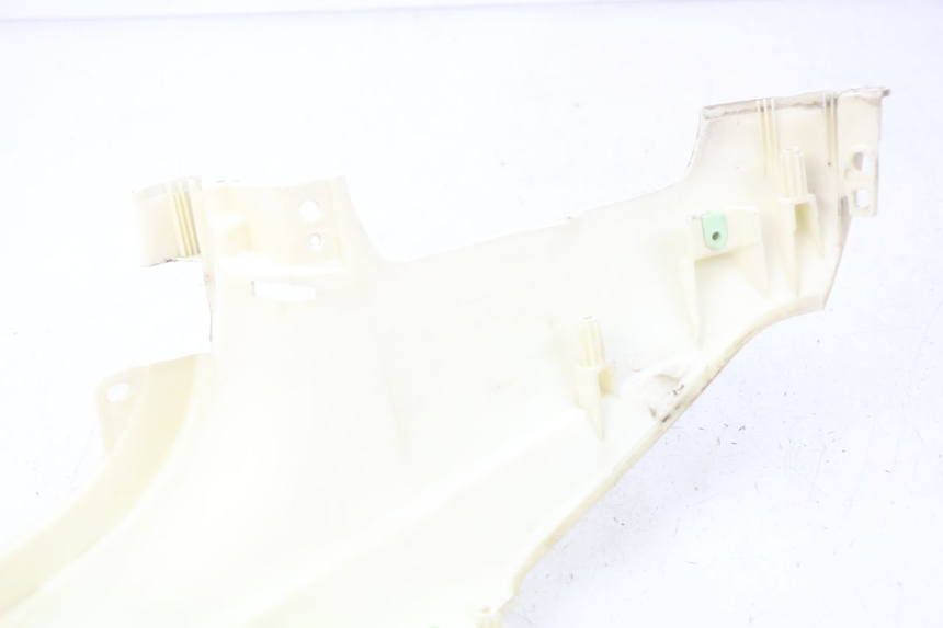 photo de RIGHT SIDE UNDER SEAT COVER PEUGEOT DJANGO 2T 50 (2014 - 2019) - Component detail