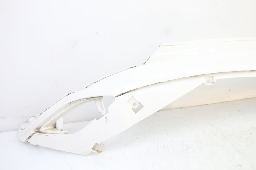 photo de RIGHT SIDE UNDER SEAT COVER SYM FIDDLE 3 III 125 (2014 - 2020) - Component detail
