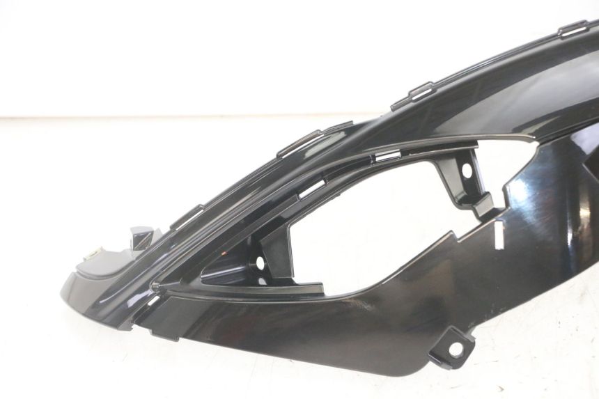 photo de RIGHT UNDERSEAT PANEL SYM FIDDLE 3 III 50 (2014 - 2020) - Distinctive features