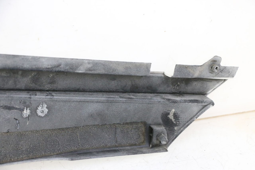 photo de RIGHT UNDERSEAT PANEL YAMAHA FJ 36Y 1100 (1984 - 1985) - Product overview