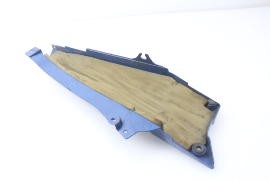 photo de RIGHT UNDERSEAT PANEL YAMAHA FJR ABS 1300 (2006 - 2012) - Component detail