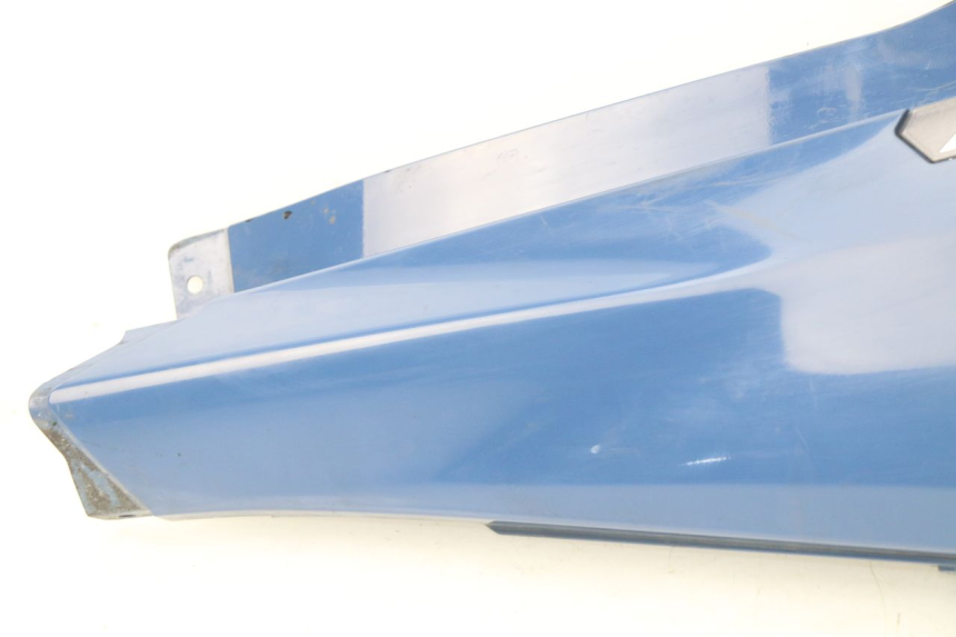 photo de RIGHT UNDERSEAT PANEL YAMAHA FJR ABS 1300 (2006 - 2012) - Fixing points details