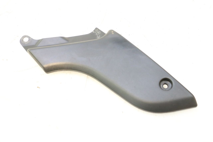 photo de RIGHT UNDERSEAT PANEL YAMAHA FJR 1300 (2001 - 2005) - Main view