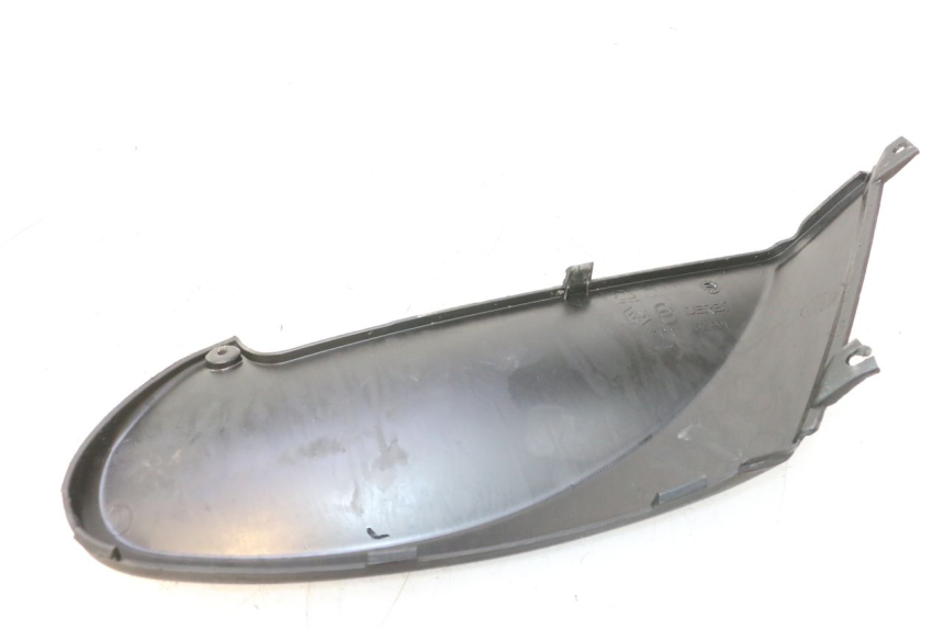 photo de RIGHT UNDERSEAT PANEL PIAGGIO FLY 2T 50 (2004 - 2017) - Alternative perspective