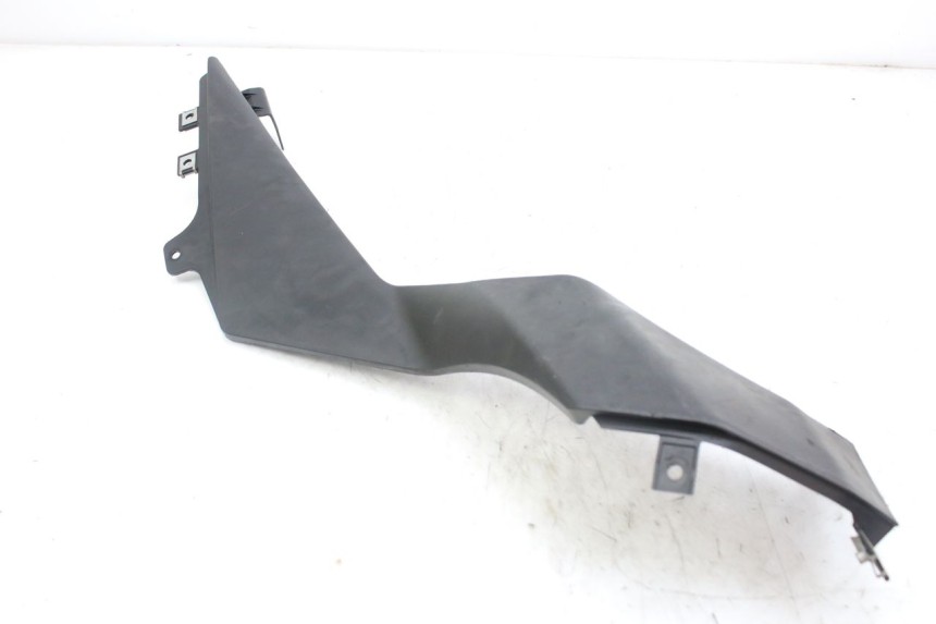 photo de RIGHT SIDE UNDER SEAT COVER DERBI GPR 50 (2004 - 2009) - Checked used part