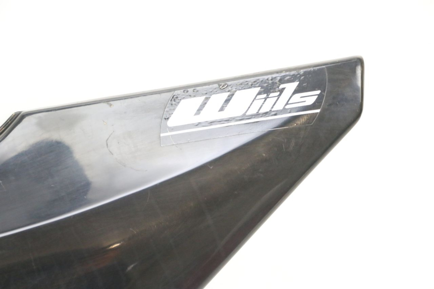 photo de RIGHT UNDERSEAT PANEL KAWASAKI GPZ RX 1000 (1986 - 1988) - Additional view of the item