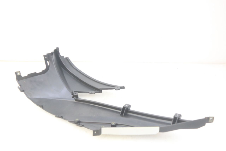 photo de RIGHT SIDE SEAT COVER TNT MOTOR GRIDO 2T 50 (2010 - 2019) - Zoom on usage condition