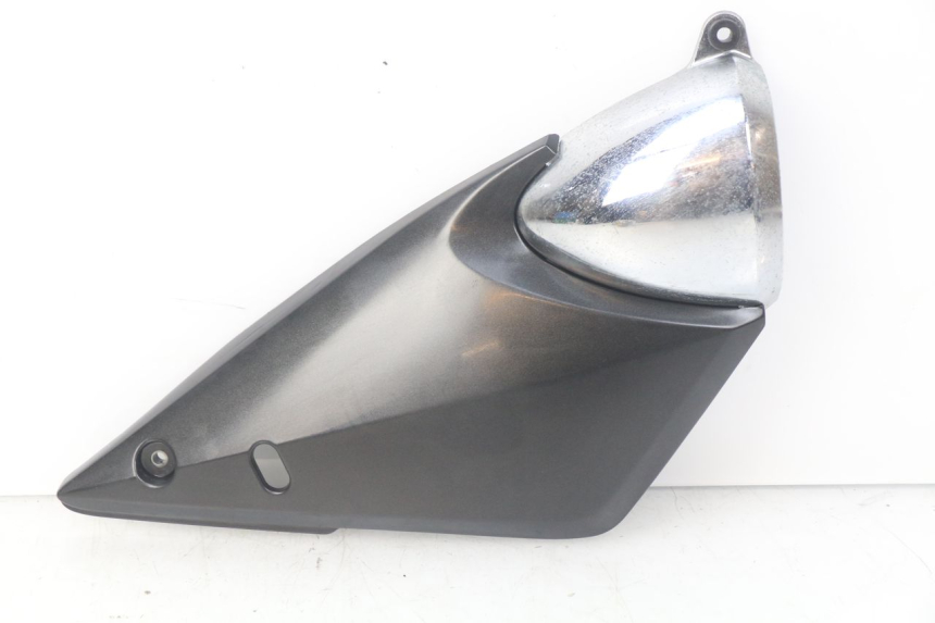 photo de RIGHT UNDERSEAT PANEL SUZUKI GSF N BANDIT 600 (2000 - 2004) - Main view