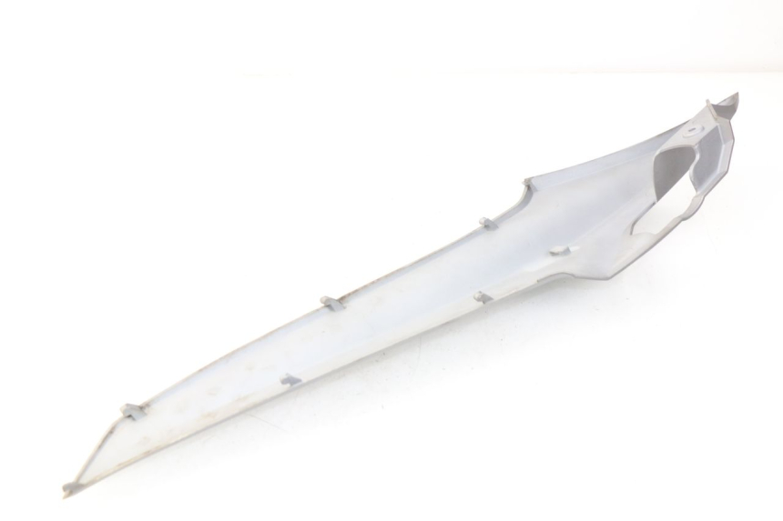 photo de RIGHT UNDERSEAT PANEL SYM GTS EFI ABS 125 (2012 - 2016) - Alternative perspective