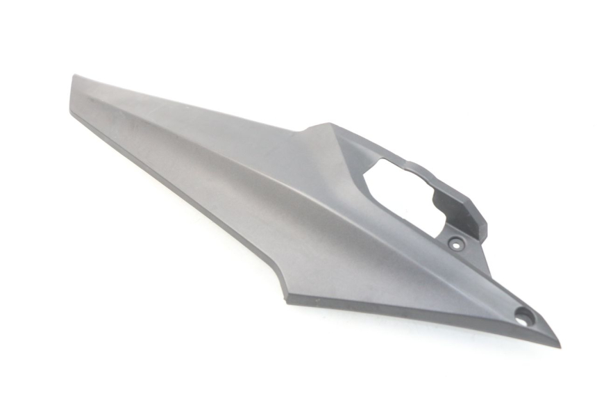 photo de RIGHT UNDERSEAT PANEL SYM JOYMAX 250 (2013 - 2017) - Technical close-up