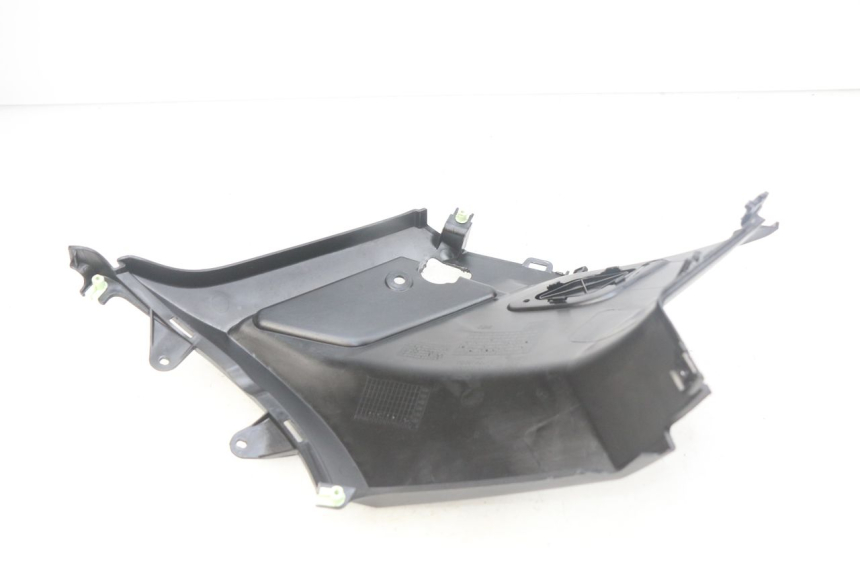 photo de RIGHT SIDE SEAT COVER PEUGEOT KISBEE 4T 50 (2018 - 2022) - Component detail