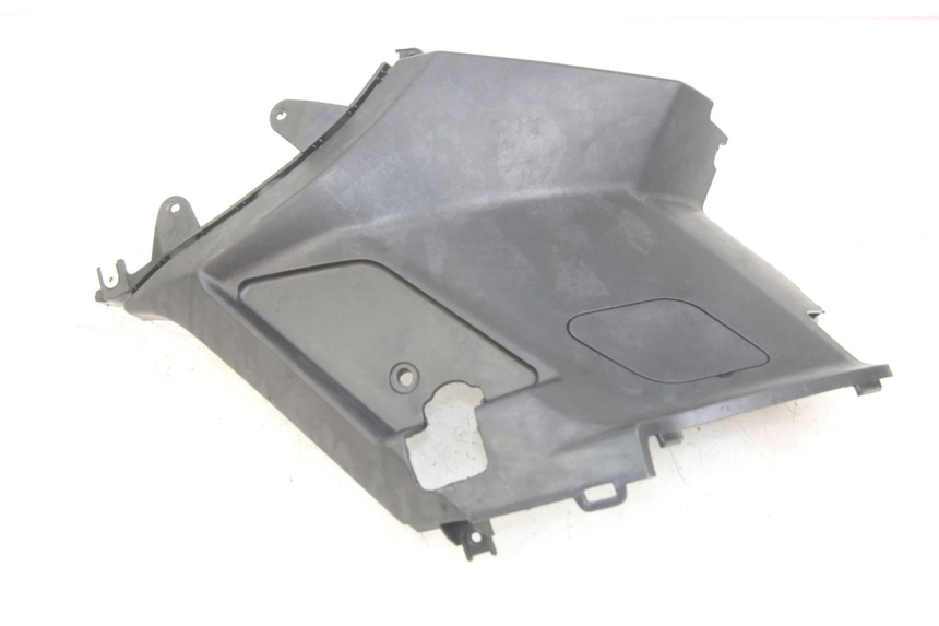 photo de RIGHT SIDE UNDER SEAT COVER PEUGEOT KISBEE 4T 50 (2010 - 2017) - Main view