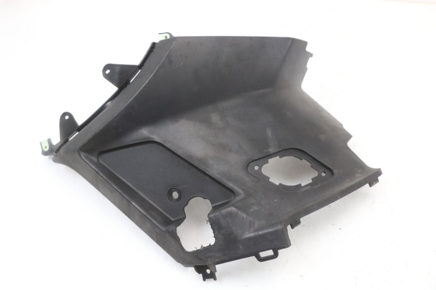 photo de RIGHT SIDE SEAT COVER PEUGEOT KISBEE 4T 50 (2018 - 2022) - Main view