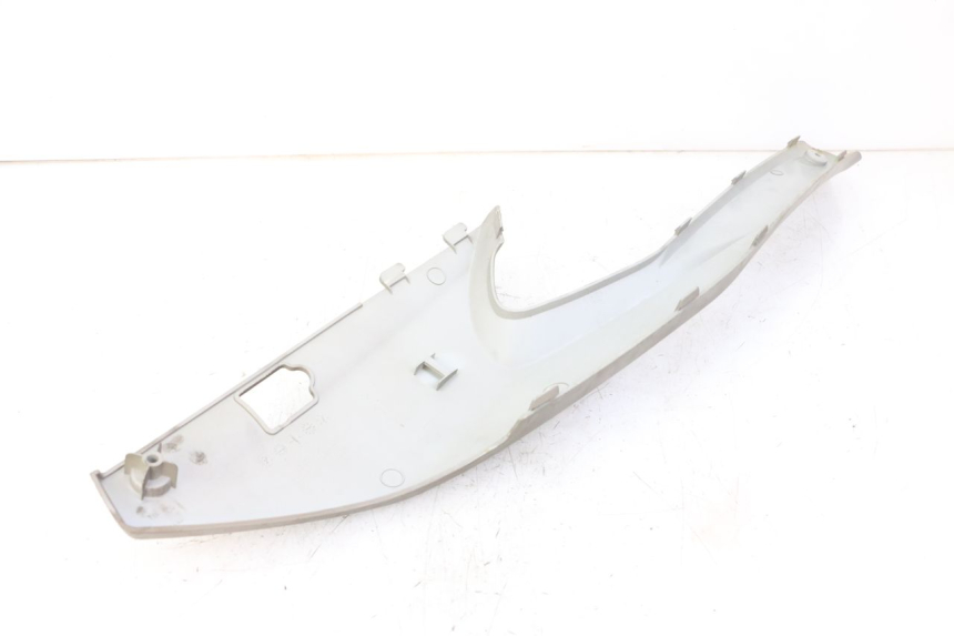photo de RIGHT UNDERSEAT PANEL KYMCO XCITING 500 (2007 - 2010) - Component detail