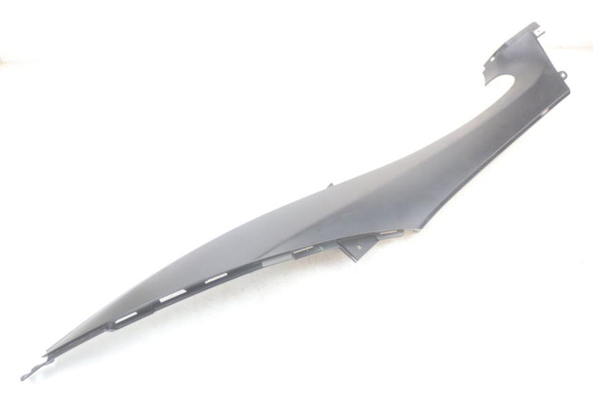 photo de RIGHT UNDERSEAT PANEL PIAGGIO MP3 HPE 350 (2018 - 2020) - Alternative perspective