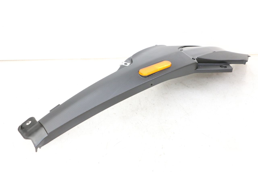photo de RIGHT UNDERSEAT PANEL PIAGGIO NRG POWER PUREJET 50 (2018 - 2021) - Component detail