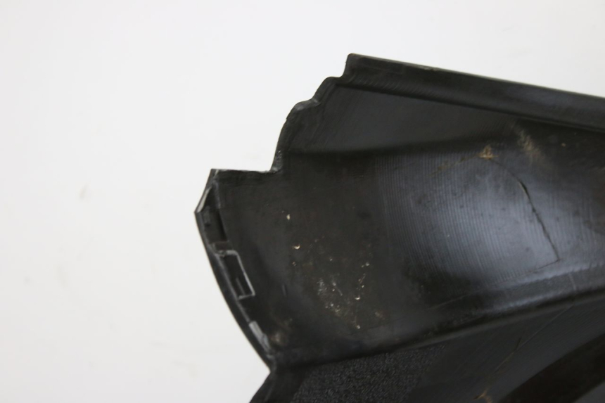 photo de RIGHT SIDE SEAT COVER KEEWAY OUTLOOK 125 (2007 - 2013) - Technical close-up