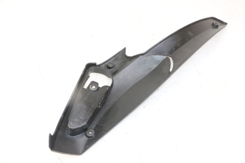 photo de RIGHT UNDERSEAT PANEL GILERA RUNNER SL 50 (2006 - 2009) - Alternative perspective