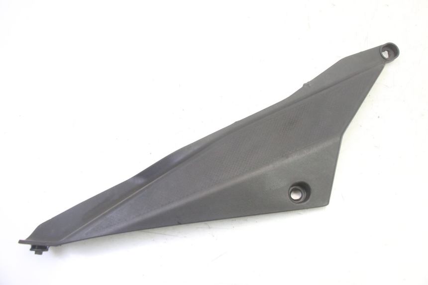 photo de RIGHT UNDERSEAT PANEL GILERA SMT SUPERMOTARD 50 (2009 - 2017) - Main view