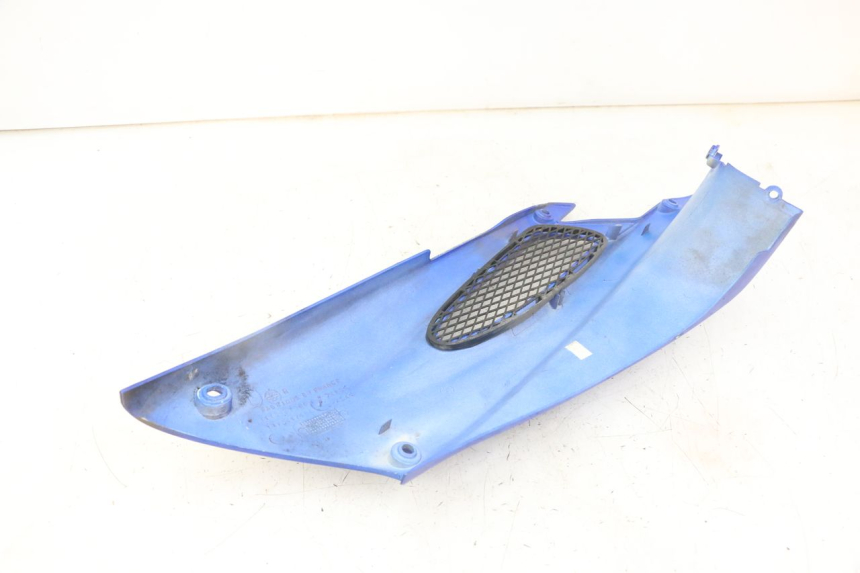 photo de RIGHT UNDERSEAT PANEL PEUGEOT SPEEDFIGHT 2 LC 50 (2000 - 2009) - Alternative perspective