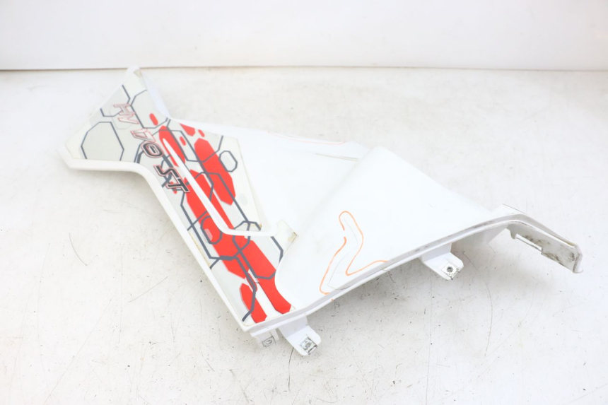 photo de RIGHT SIDE UNDER SEAT COVER HYTRACK ST 170 (2020 - 2024) - Product overview