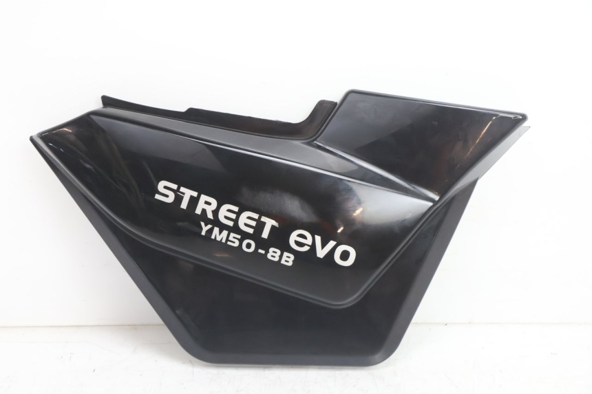 photo de RIGHT UNDERSEAT PANEL YAMASAKI STREET 50 (2013 - 2018) - Main view